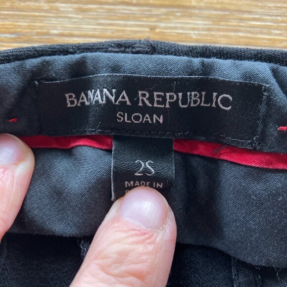 Banana Republic Sloan pant with stretch black size 2 short - Picture 4 of 5